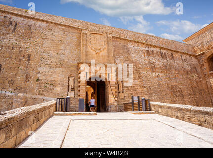 La porte principale d'Ibiza Dalt Vila Portail d'entrée de Ses Taules fortress Banque D'Images