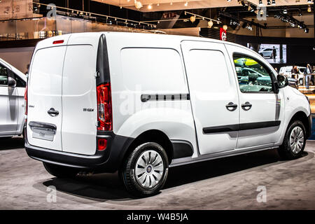 Bruxelles, Belgique, Jan 2019 : Mercedes Citan à Bruxelles Salon de l'automobile, produit par Mercedes Benz, panel van et activité de loisirs véhicule Banque D'Images