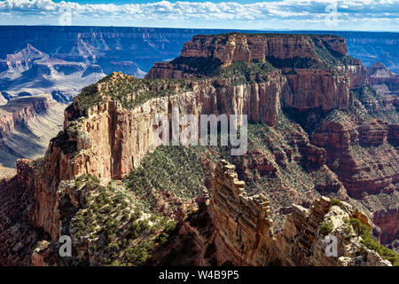 Cape Royal et Wotan's trône sur la rive nord du Grand Canyon. Banque D'Images