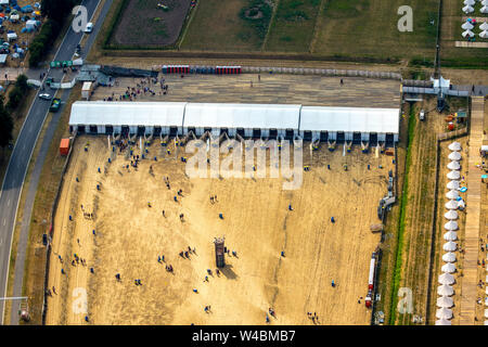 Festival 2019 ParookaVille Luftbild à l'aéroport de Weeze, fête de la musique dans le domaine de la musique de danse électronique à Weeze sur le Rhin inférieur, Rhénanie-N-W Banque D'Images