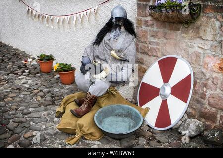 Heysham, Lancashire. 21 juillet 2019. Festival Viking avec un campement de l'histoire vivante, défilé, de reconstitution, d'armes, d'affichage et les costumes. Banque D'Images