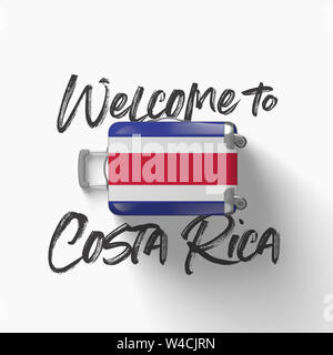Bienvenue au Costa Rica. drapeau national sur une valise de voyage. 3D Render Banque D'Images