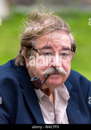 Portrait d'un homme avec une pipe, Boukhara, Ouzbékistan Banque D'Images