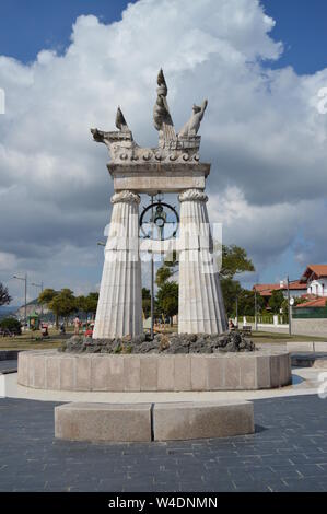 Monument à Juan De La Cosa sur la Promenade Maritime de Santoña. Le 27 août 2013. Santonia, Cantabria. Locations de Nature Photographie de rue. Banque D'Images