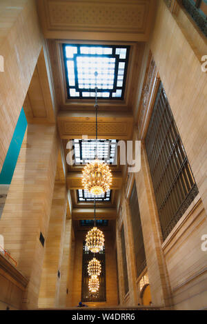 Grand Central Terminal de New York. Intérieur du hall principal, l'Architecture, détails, Low Angle View Banque D'Images