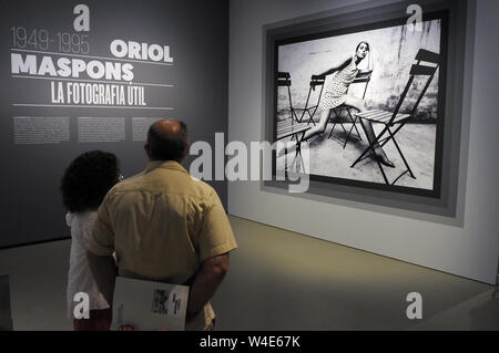 Présentation de l'Oriol Maspons exposition. La photographie utile. La première grande exposition rétrospective sur le travail de la photographe Barcelone O Banque D'Images