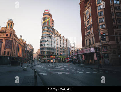La rue Gran Via - Madrid, Espagne Banque D'Images