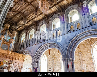 À l'intérieur de la cathédrale de St Davids, Pembrokeshire, Pays de Galles du Sud Banque D'Images