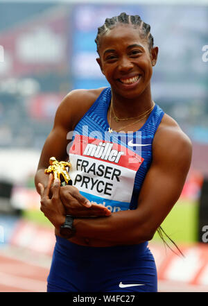 Londres, Angleterre. 21 juillet : Shelly Ann Fraser-Pryce (JAM) vainqueur du 100m femmes finale -au cours de la deuxième journée de la Ligue de diamant de l'IAAF Muller Anniversaire G Banque D'Images