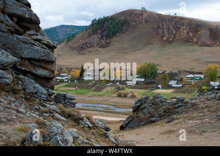 Suvo dans Barguzin Valley la Russie, vue de communauté agricole à partir de la colline Banque D'Images