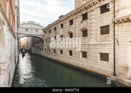 Vue de Pont des Soupirs, Venise, Italie Banque D'Images