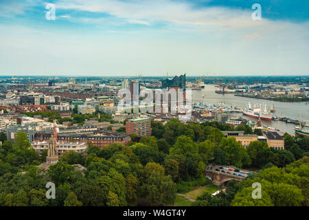 Cityscape with Elbphilharmonie, Hambourg, Allemagne Banque D'Images