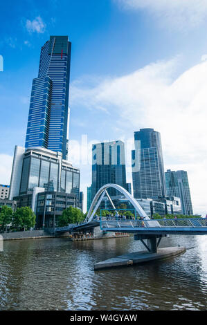 Le coeur de Melbourne sur le fleuve Yarra, Victoria, Australie Banque D'Images