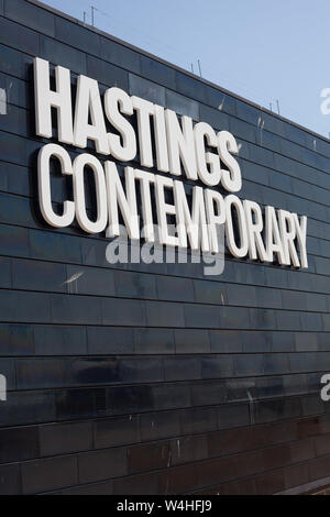 La nouvelle galerie d'art contemporain de Hastings qui a ouvert ses portes au public le 6 juillet (anciennement le Jerwood Gallery), Hastings, East Sussex, UK Banque D'Images