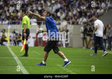 Saitama, Japon. 23 juillet, 2019. Ernesto Valverde, manager du FC Barcelone réagit à l'occasion d'un match contre Chelsea FC pour la Coupe 2019 à Saitama Rakuten Stadium 2002. Chelsea FC 2-1 sur le FC Barcelone dans la cuvette de Rakuten, à Tokyo. Credit : Rodrigo Reyes Marin/ZUMA/Alamy Fil Live News Banque D'Images