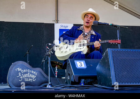 Frère Tito Deler, Vancouver Folk Music Festival, Vancouver, British Columbia, Canada Banque D'Images