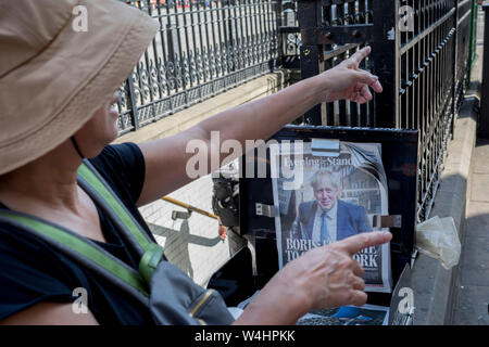 Le jour que le parti conservateur à l'élection de son chef et le premier ministre du pays, Boris Johnson apparaît sur la première page de la London journal The Evening Standard, le 23 juillet 2019, à Westminster, Londres, Angleterre. Banque D'Images