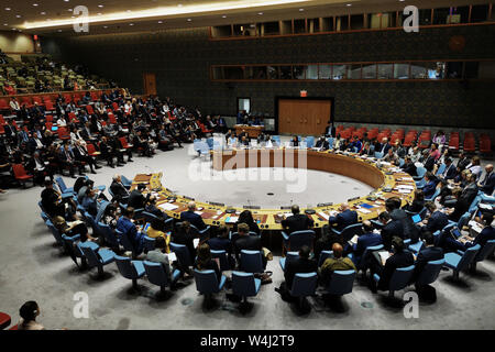 Organisation des Nations Unies. 23 juillet, 2019. Le Conseil de sécurité des Nations Unies tient une réunion sur le Moyen-Orient au siège des Nations Unies à New York, le 23 juillet 2019. Le chef des affaires politiques des Nations Unies le mardi a appelé à des mesures temporaires pour l'adresse de l'Autorité palestinienne (AP) crise financière. Credit : Muzi Li/Xinhua/Alamy Live News Banque D'Images