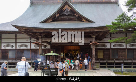 Temple Chuson-ji, dans la ville de Hiraizumi dans la préfecture d'Iwate, au Japon. Chusonji a été inscrit comme site du patrimoine mondial de l'UNESCO en 2011 Banque D'Images