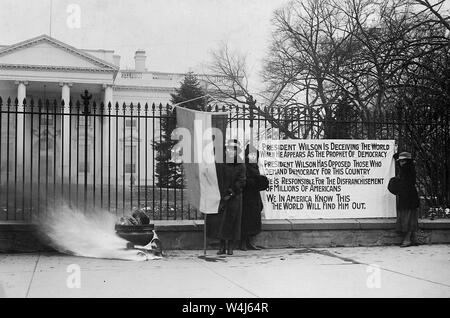 Woman Suffrage universel à Washington, suffragette Banner, 1917 - 1918 Banque D'Images