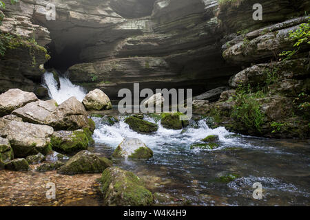 Blanchard Springs Caverns sur la montagne en Arkansas Banque D'Images