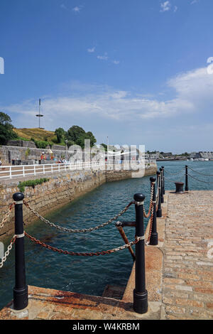 Devonport piscines Mount Wise. Une ressource publique à côté de l'Hamoaze à Plymouth. Banque D'Images