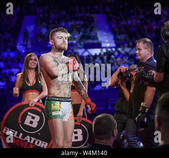 Geordie Shore l'appui de l'EPLA comme il défait Aaron Chalmers Fred Freeman dans Bellator Londres pour ramener son record MMA à 5 victoires et 1 défaite avec : James Gallagher Où : London, Royaume-Uni Quand : 22 Juin 2019 : Crédit Photos/WENN.com Brightspark Banque D'Images