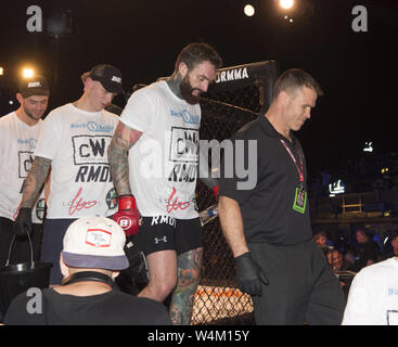 Geordie Shore l'appui de l'EPLA comme il défait Aaron Chalmers Fred Freeman dans Bellator Londres pour ramener son record MMA à 5 victoires et 1 défaite avec : Aaron Chalmers Où : London, Royaume-Uni Quand : 22 Juin 2019 : Crédit Photos/WENN.com Brightspark Banque D'Images