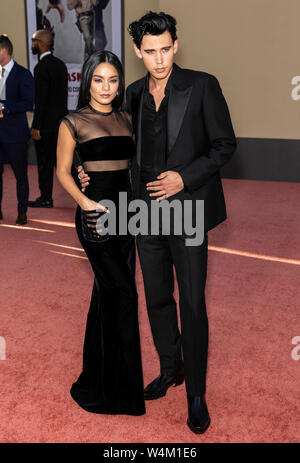 Los Angeles, CA - le 22 juillet 2019 : Vanessa Hudgens et Austin Butler assister à la première de Los Angeles était une fois à Hollywood" tenue à TCL Chi Banque D'Images