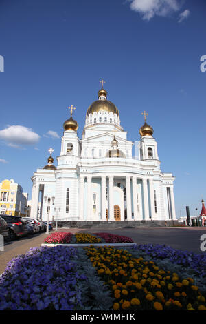 La cathédrale de Saint Guerrier Theodor Ouchakov de Mordovie, Saransk, Russie Banque D'Images