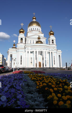 La cathédrale de Saint Guerrier Theodor Ouchakov de Mordovie, Saransk, Russie Banque D'Images