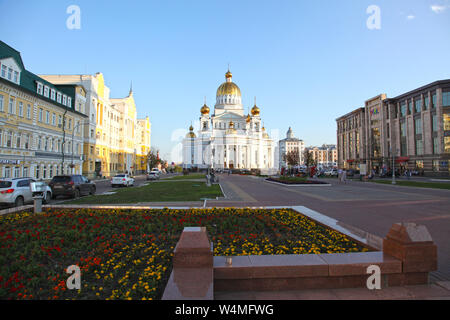 La cathédrale de Saint Guerrier Theodor Ouchakov de Mordovie, Saransk, Russie Banque D'Images