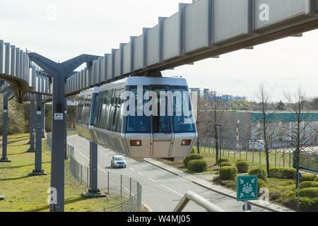 Dusseldorf, Allemagne - 24 mars 2019 - métro aérien à l'aéroport de Düsseldorf (DUS) en Allemagne. Dans le monde d'utilisation | Banque D'Images