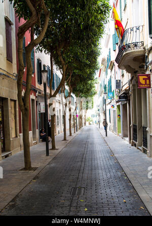 Quartier calme, Rue de la méditerranée à Mahon, Menorca Banque D'Images