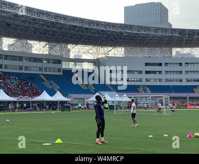 Romelu Lukaku Manchester United, au cours d'une séance de formation à l'Yuanshen, Shanghai. Banque D'Images