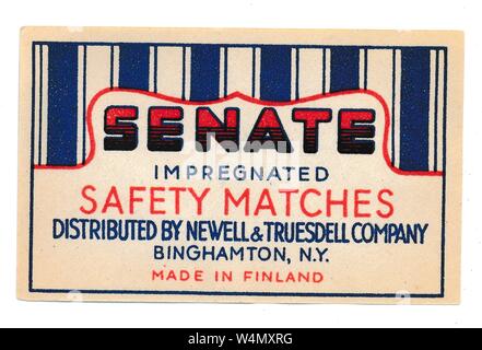 Vintage matchbox label, publicité 'Ssénat imprégné des allumettes de sûreté, distribué par Newell et compagnie Truesdell, Binghamton, New York, ' fabriqués en Finlande, 1955. () Banque D'Images