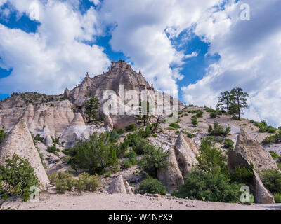 Tente les roches, Kasha-Katuwe Tent Rocks National Monument. Le Nouveau Mexique. Banque D'Images