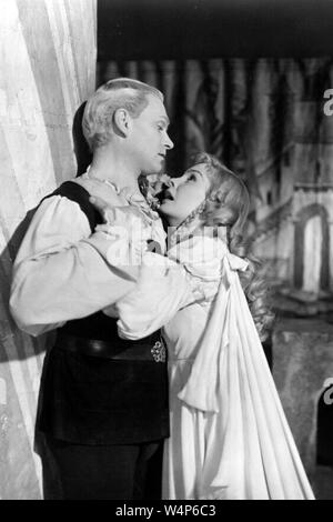 HAMLET 1948 Film Rang avec Laurence Olivier et Jean Simmons comme Ophelia Banque D'Images