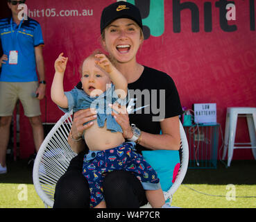 Elina Svitolina répond aux fans de l'Ukraine à l'International WTA Brisbane 2019 Premier tournoi de tennis Banque D'Images