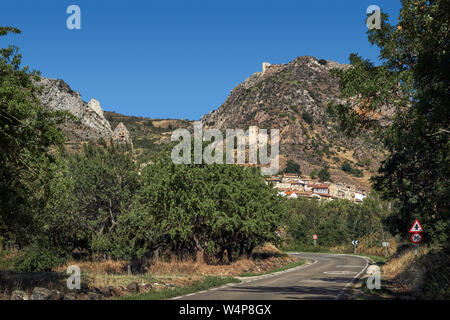 Poza de la Sal atteint sa renommée pour être l'endroit où Félix Rodríguez de la Fuente est né et pour ses salines, province de Burgos, León, Espagne Banque D'Images