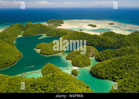 Images aériennes du lagon de Sugba, île de Siargao, Philippines Banque D'Images