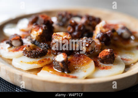 Le plat traditionnel espagnol de Pulpo a la gallega Banque D'Images