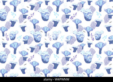 Motif dessiné à la main. Murshrooms bleu et floral blanc sur fond blanc pour l'impression, le tissu, le textile, la fabrication. Illustration bleue colorée Banque D'Images