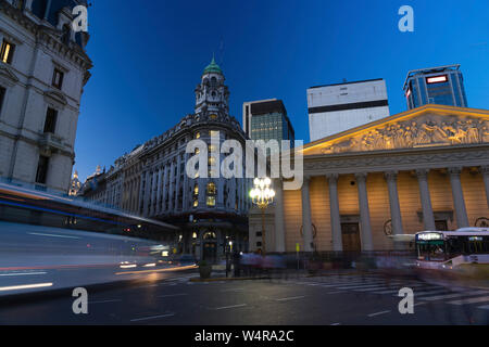 Scène de nuit dans la ville de Buenos Aires Banque D'Images