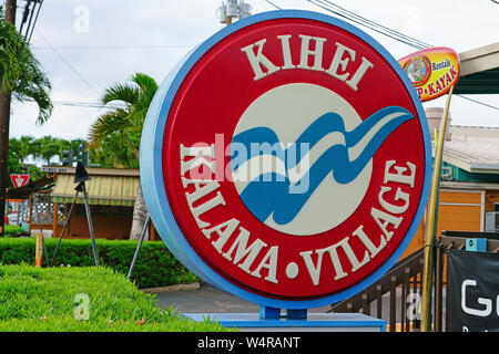 MAUI, HI - 2 APR 2018- Vue sur le village de Kalama Kihei, un petit centre commercial et de souvenirs et des restaurants à Maui, Hawaii. Banque D'Images