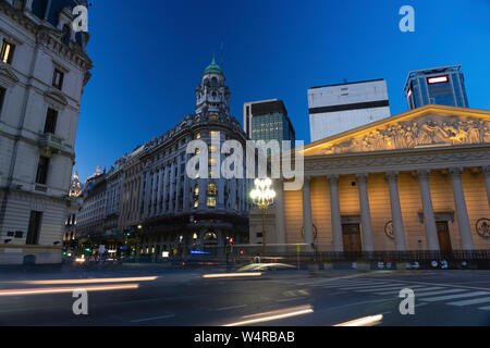 Scène de nuit dans la ville de Buenos Aires Banque D'Images