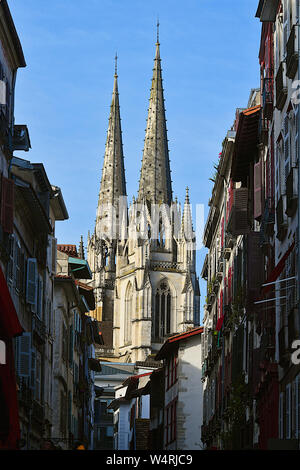 Vue de la tour à Bayonne, Pays Basque, France Banque D'Images