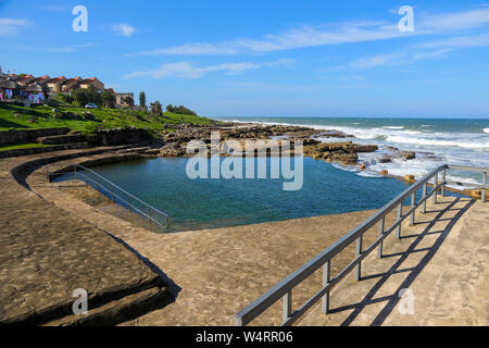 Piscine d'eau de mer naturelle à Uvongo, province du KwaZulu-Natal en Afrique du Sud Banque D'Images