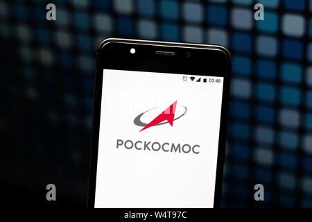 Juillet 24, 2019, Brésil : Sur cette photo, l'illustration d'une société d'État Roscosmos pour les activités spatiales vu le logo affiché sur un smartphone. Credit : Rafael Henrique/SOPA Images/ZUMA/Alamy Fil Live News Banque D'Images