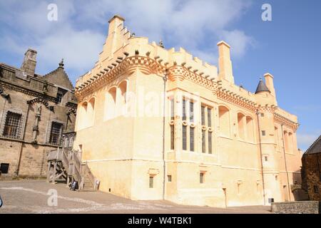 Château étouffante ; grande salle, également connu sous le nom de bâtiment jaune dans la région de Stirling, Écosse. Banque D'Images